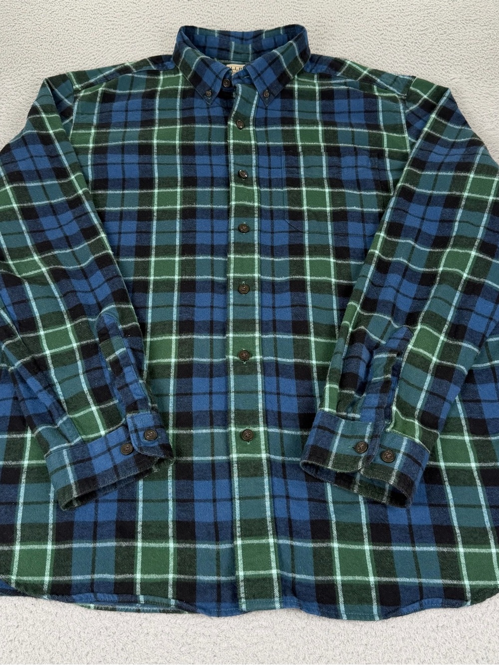 LL Bean Scotch Plaid Flannel Shirt Mens Large Blue Green Cotton Button Preppy - Picture 2 of 8